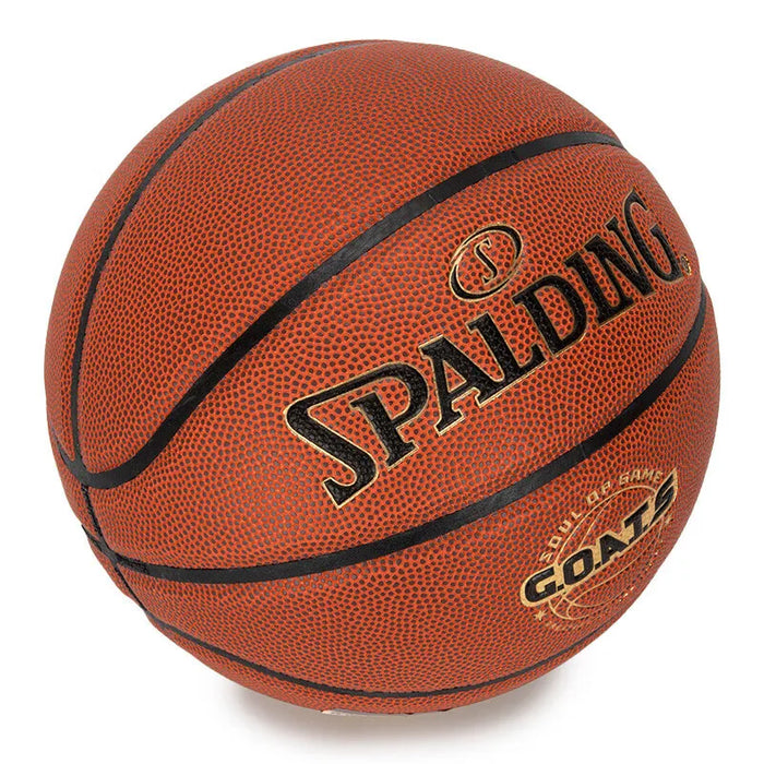 كرة سلة مقاس 7 من SPALDING G.O.A.T.S بتصميم متين وتحكم ممتاز للاحتراف