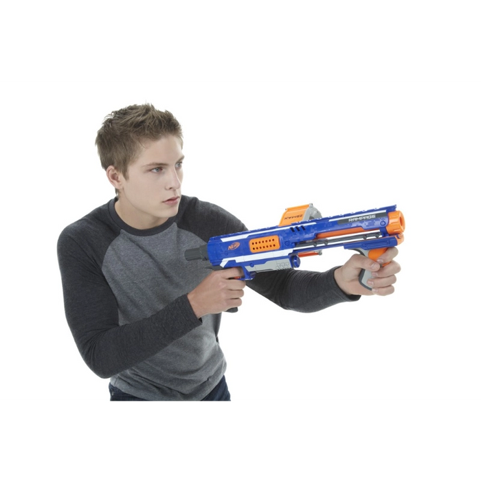 مسدس نيرف إن-سترايك إليت رامباج مزود برشاش سعة 25 طلقه وآلية إطلاق Slam Fire. من هاسبرو
