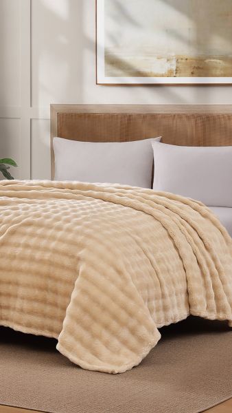 بطانية مفرد من ARMN Veloura بيج داكن، بوليستر 100%، قياسات 160 * 200 سم، تصميم دافئ وعزل حراري ممتاز.