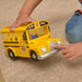 باص المدرسة الموسيقي الأصفر من CoComelon مع شخصية JJ و6 أصدقاء وأغنية "Wheels on the Bus" من جازويرز