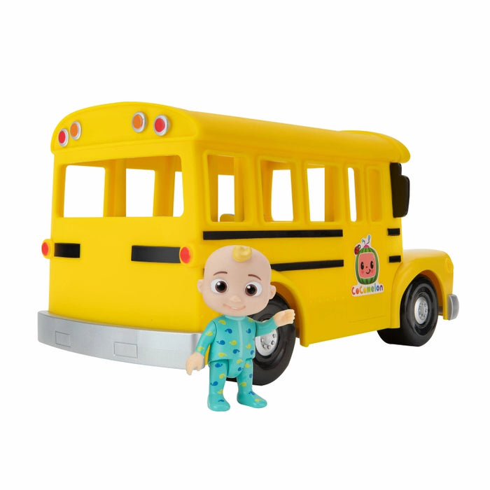 باص المدرسة الموسيقي الأصفر من CoComelon مع شخصية JJ و6 أصدقاء وأغنية "Wheels on the Bus" من جازويرز