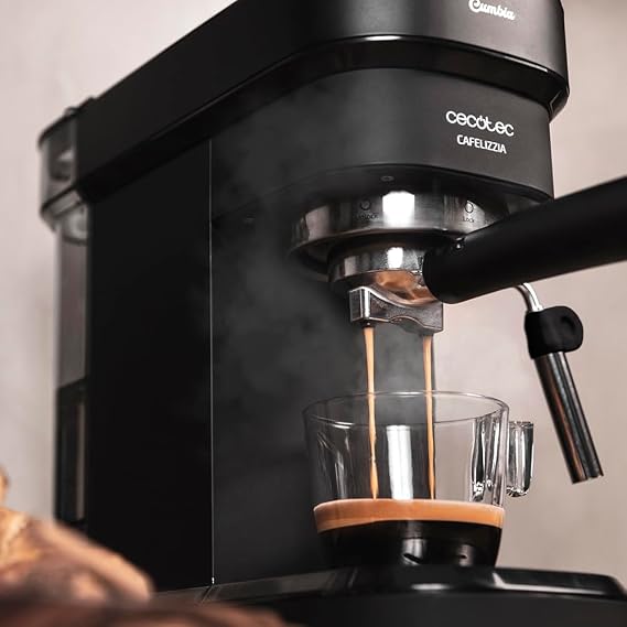 ماكينة قهوة إسبرسو كافيليزيا 790 (Cafelizzia 790) بقدرة 1350 واط وضغط 20 بار من Cecotec