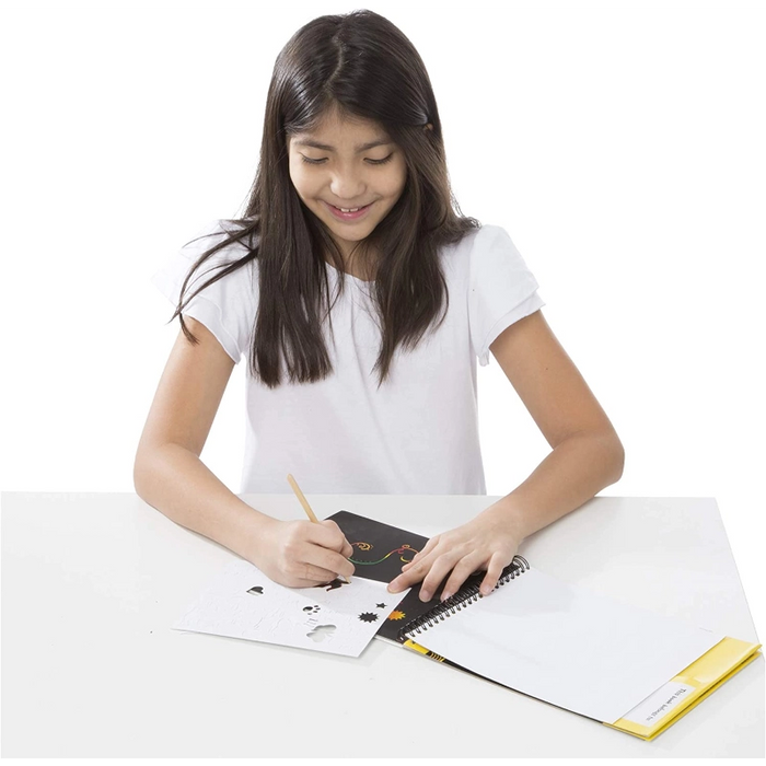 كتاب لوحات الرسم بالScratch Art مع 12 صفحة ملونة وتصاميم مذهلة لخدشها بسهولة من ميليسا آند دوغ