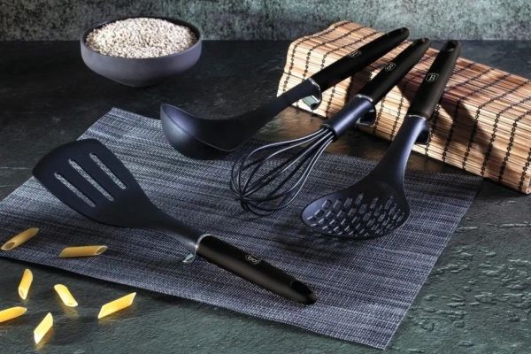 طقم 4 أدوات مطبخ من Berlinger Haus - بلاك-سلفر