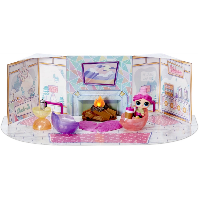لعبة L.O.L. Surprise شتاء Chill Spaces - Cozy Babe مع 10 مفاجآت وأثاث رائع للعب من إم جي إيه إنترتينمنت