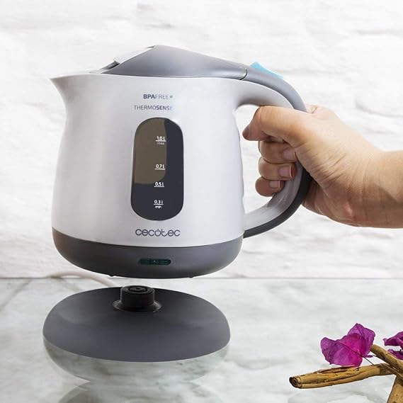 غلاية مياه كهربائية ثيرموسينس 170 (ThermoSense 170) بقدرة 2200 واط وسعة 1.7 لتر من Cecotec