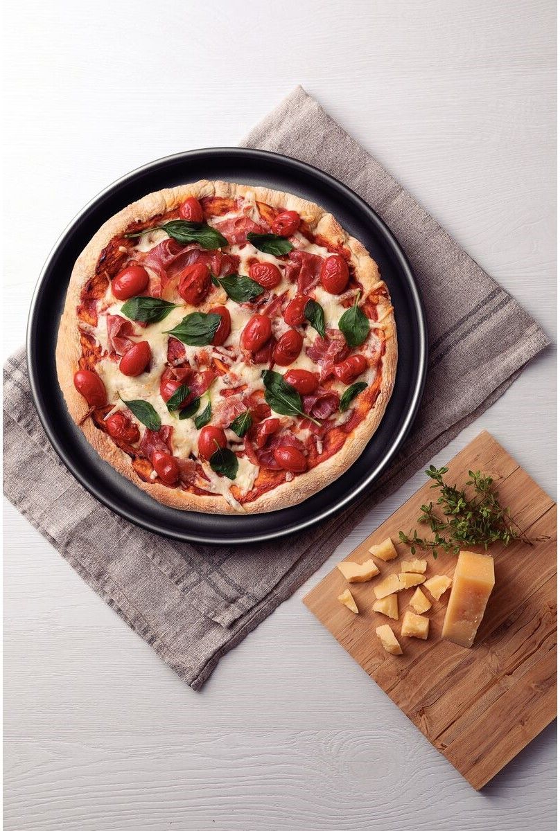 Tramontina Brasil Pizza Pan 35 cm - Black Tramontina Brasil Pizza Pan 35 cm - Black