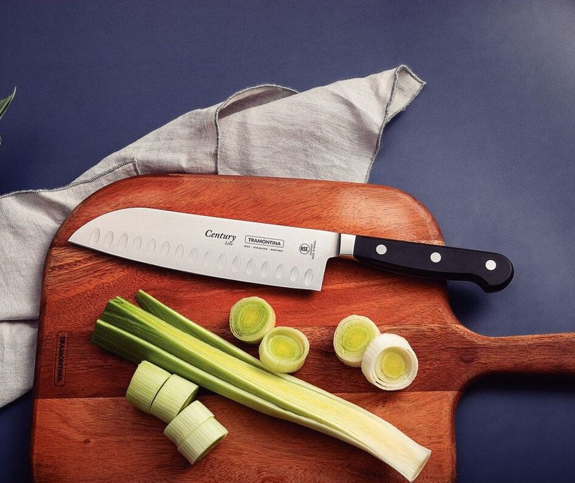 سكين سانتوكو 31 سم من Tramontina Century - أسود