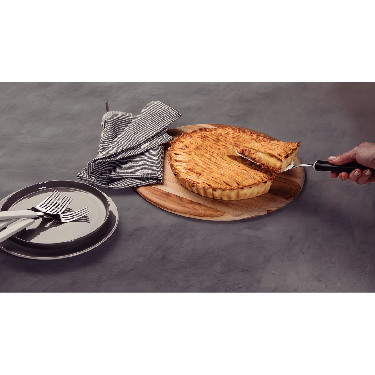 Tramontina Utilita Cake Serving Spoon 28 cm Tramontina Utilita Cake Serving Spoon 28 cm