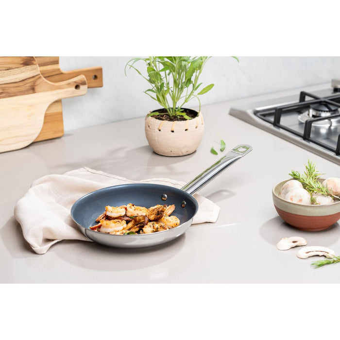 مقلاة ستيل 20 سم من Tramontina Professional