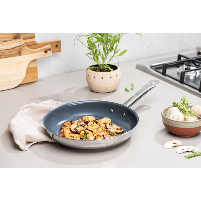 مقلاة ستيل 30 سم من Tramontina Professional