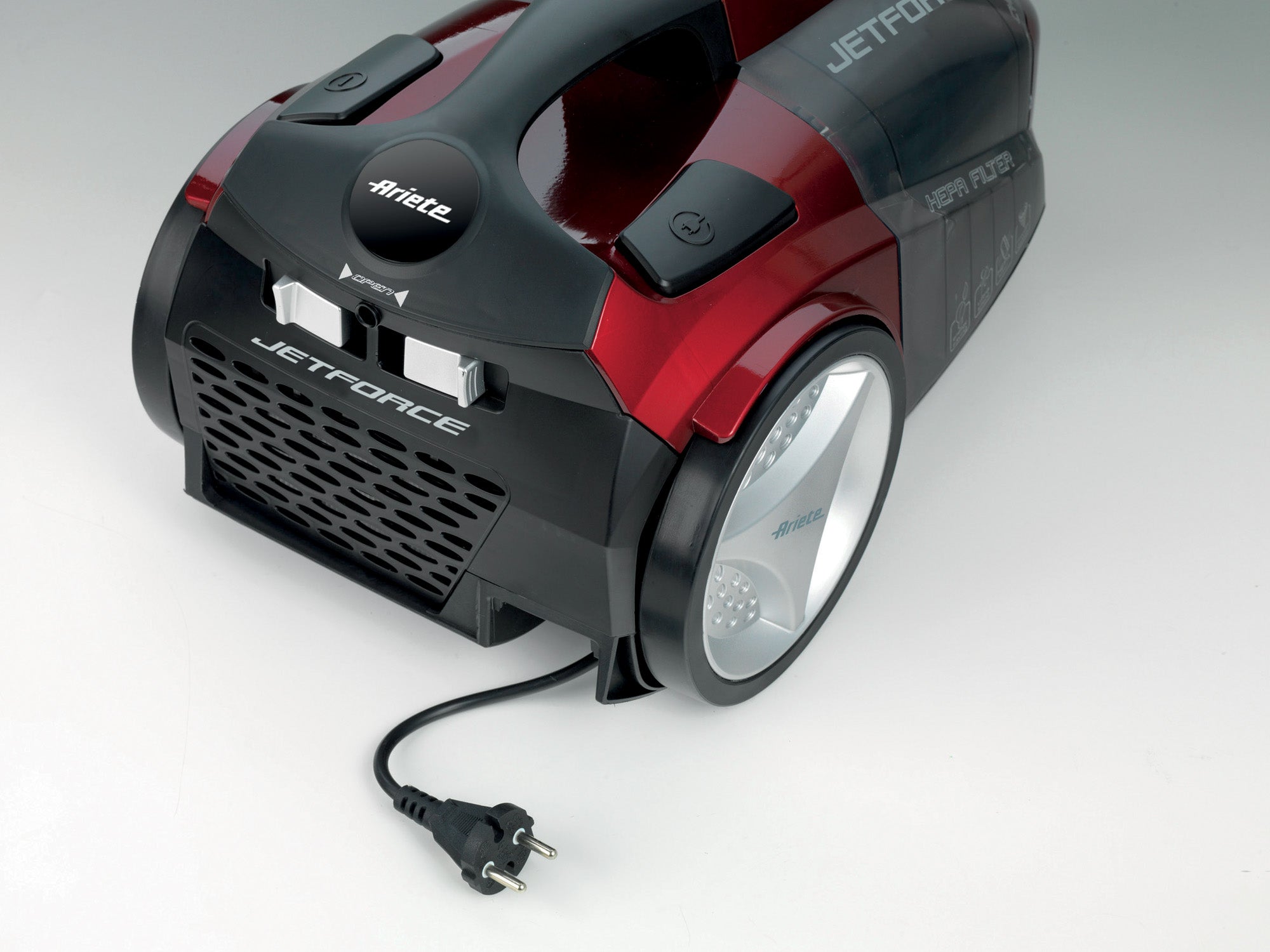 Ariete Jet Force 700W Vacuum Cleaner - Red and Black Ariete Jet Force 700W Vacuum Cleaner - Red and Black