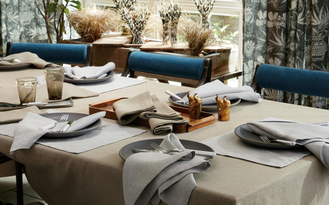 طقم مفرش صحون ومنديل طعام قطعتين من Zambaiti Chou