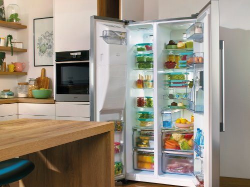 ثلاجة جانبية متطابقة بدون صقيع Gorenje بسعة 601 لتر مع ضاغط عاكس وموزع مياه وثلج