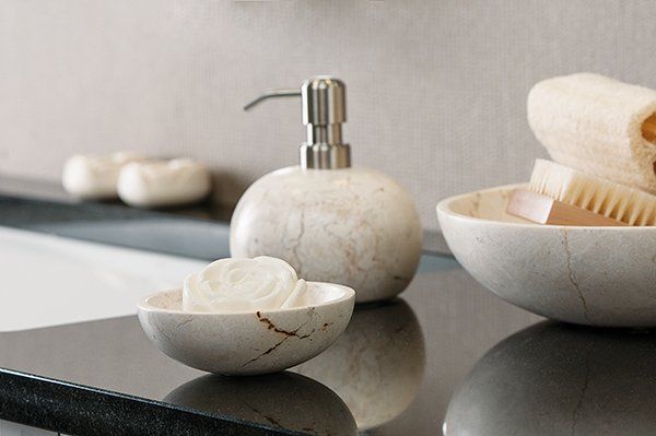 ضاغطة صابون سائل من Aquanova Luxor - كريمي