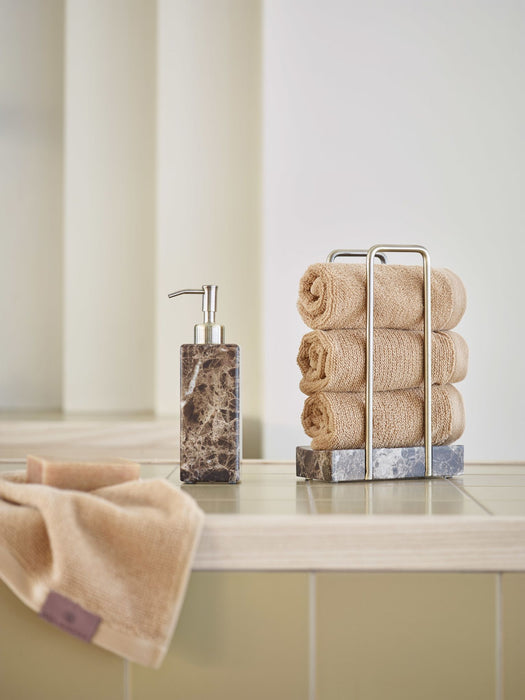 علاقة بشاكير ستاند من Aquanova Hammam - بني