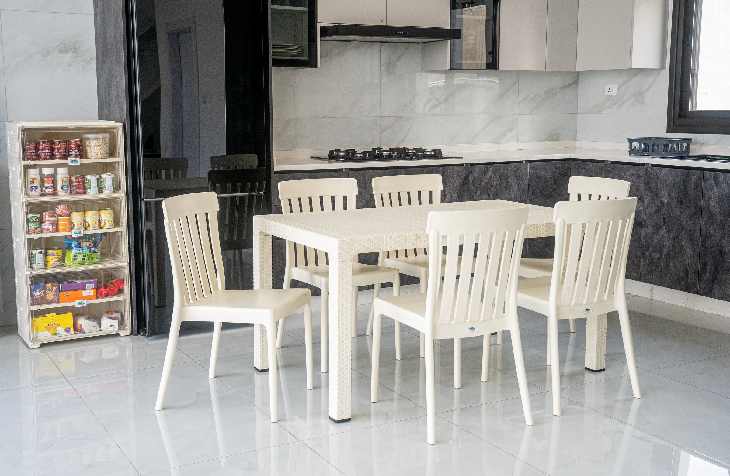 Samba Turquoise Plastic Chair for Various Occasions Samba Turquoise Plastic Chair for Various Occasions