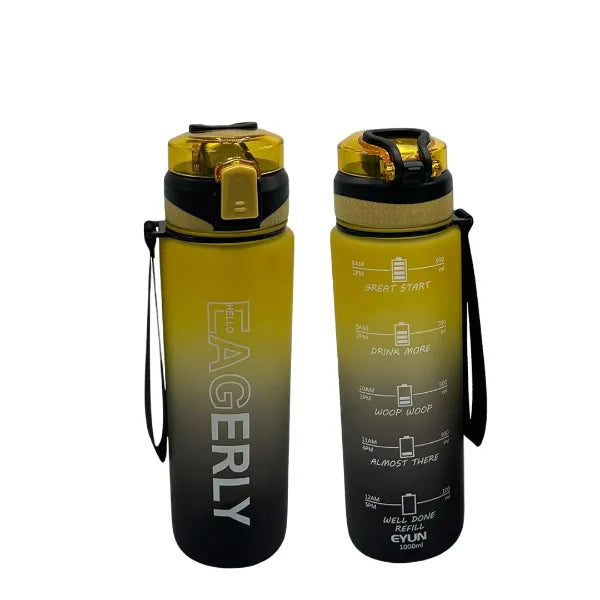 زجاجة مياه رياضية جذابة سعة 900 مل من بلاستيك عالي الجودة بتصميم أنيق ومريح