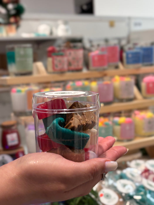 مجموعة مكعبات الشمع المعطرة من شمع الصويا "الخليط الاحتفالي" (Festive Mix) من Organdle