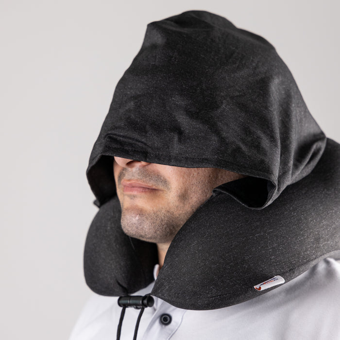 وسادة السفر بقلنسوة