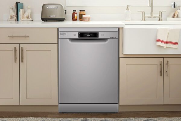 جلاية شارب 14 طقم 8 برامج A++ فضي