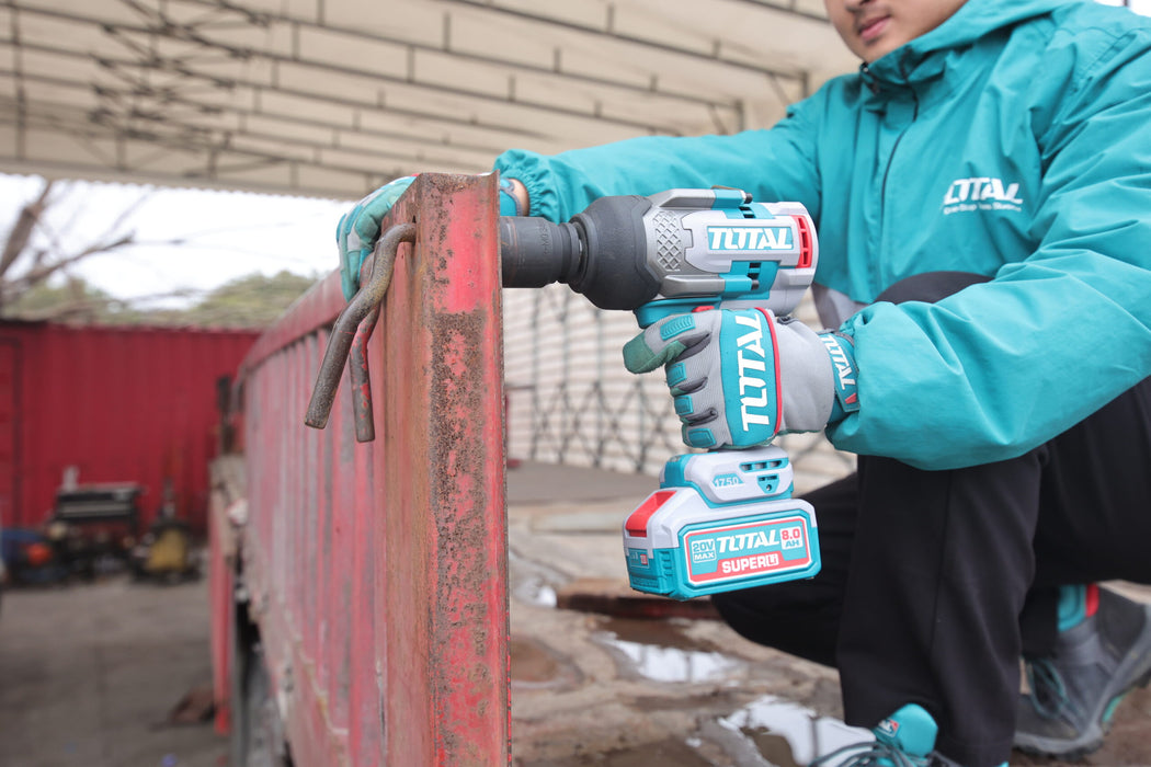 دريل بوكسات لاسلكي بقوة عزم 1750 نيوتن متر من توتال