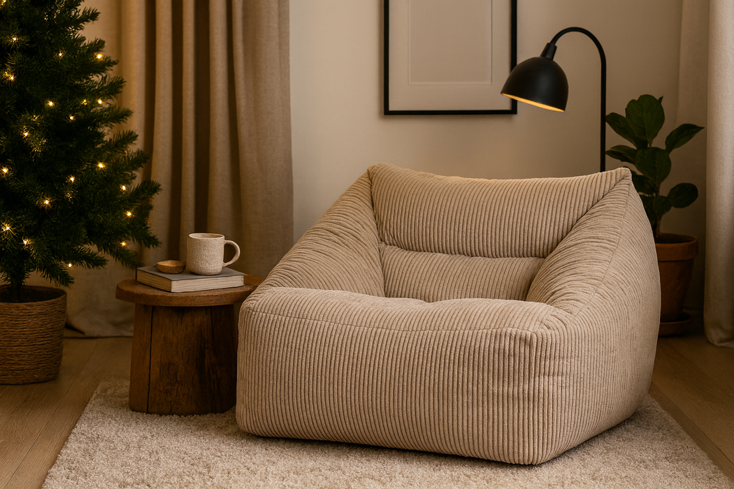 Round wool seat with footrest (bean bag)