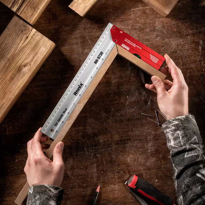 زاوية قياس 30cm من RONIX