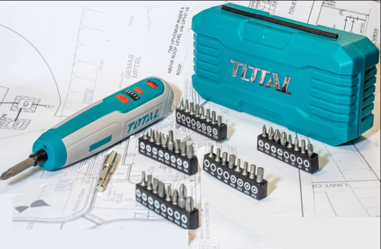 مفك شحن 4 فولت مع اكسسوارات من Total — جعفر شوب