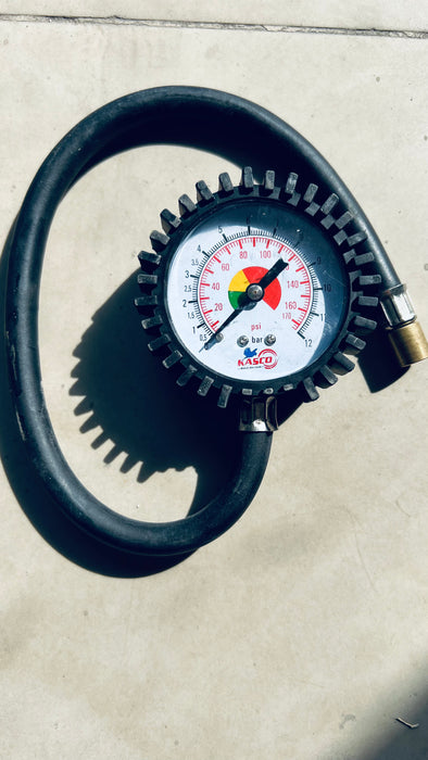 ساعة قياس ضغط العجلات Bashiti Hardware